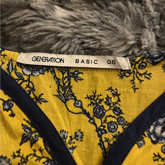 Generation| Yellow Top (8) - Picture 2 of 3